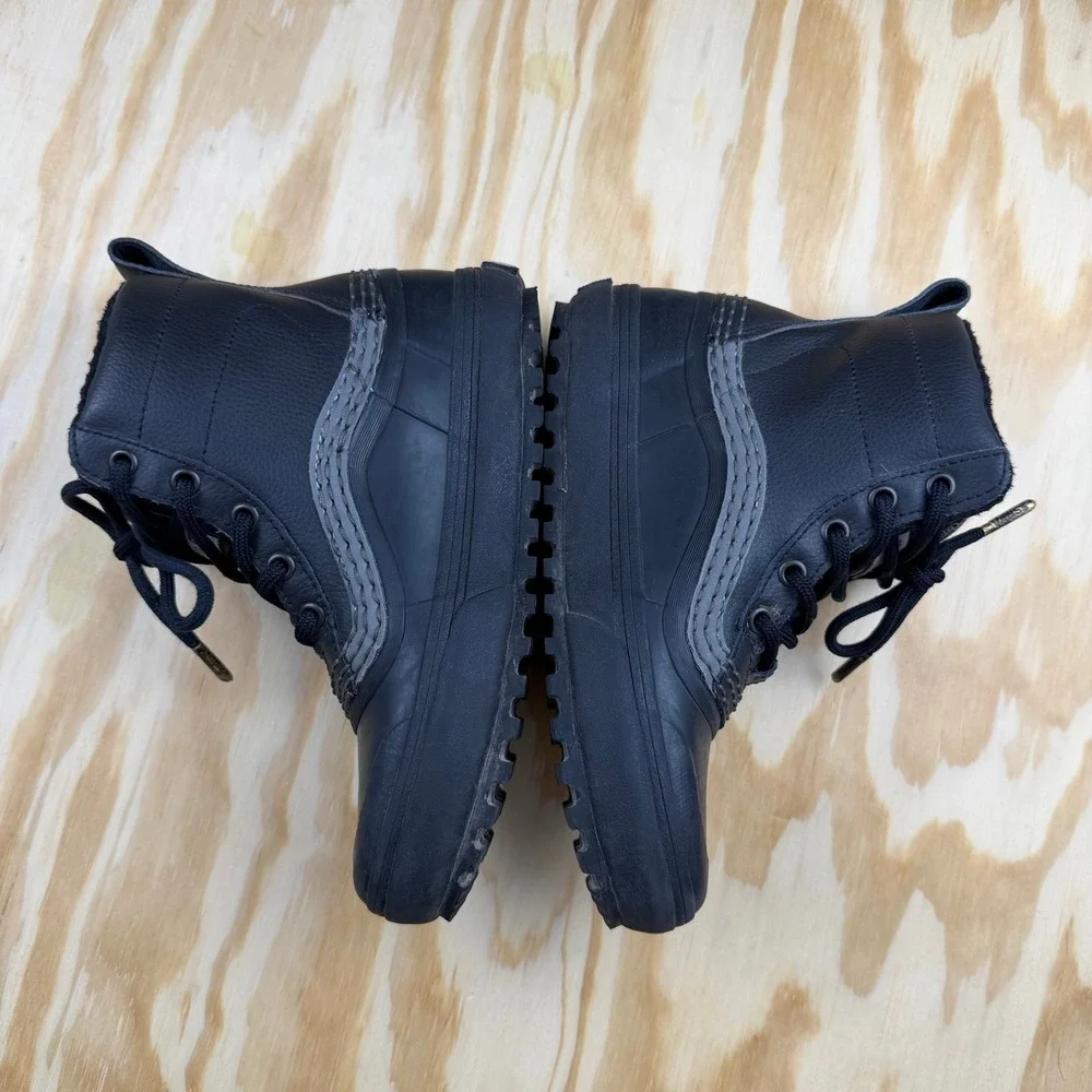 Vans Standard Mid Snow MTE Boots Black Gray Kids Size 3.5 Winter Waterproof